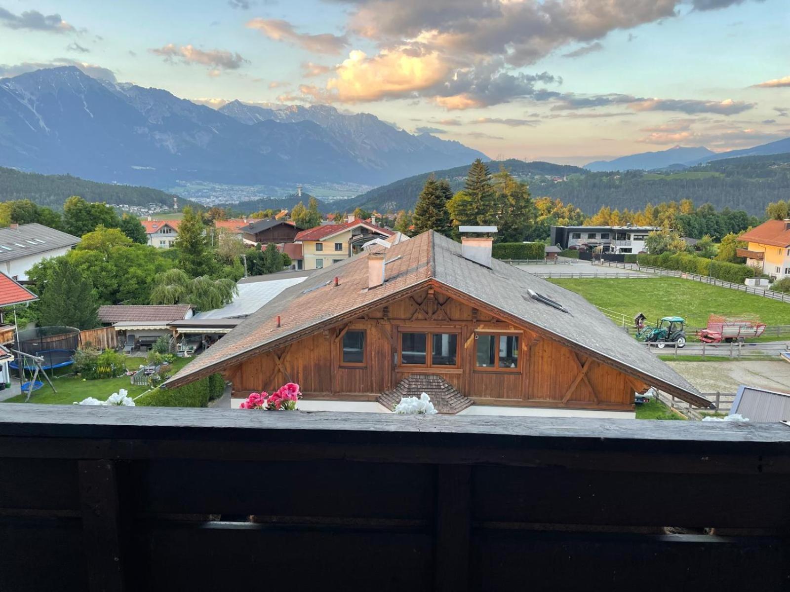 Suite Mutters Innsbruck Extérieur photo