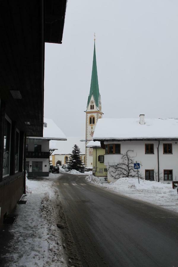 Suite Mutters Innsbruck Extérieur photo